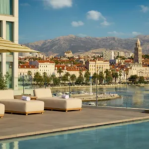Hotel Ambasador *****