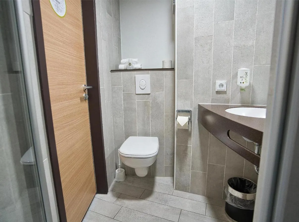 B&B Hotel Koeln-City 3*, Cologne